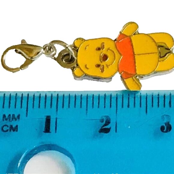 Vintage Disney Winnie the Pooh Bear Clip On Charm Zipper Pull Purse Bag Signed - Picture 11 of 11